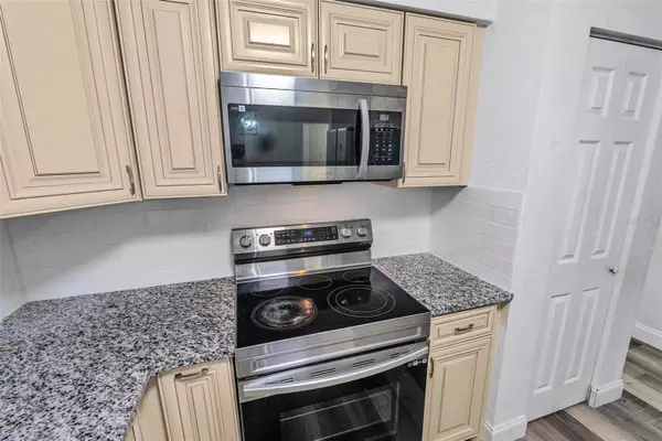 1598 3RD ST, Daytona Beach, FL 32117