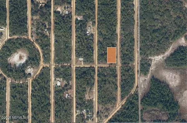 000 SELMA AVE, Interlachen, FL 32148