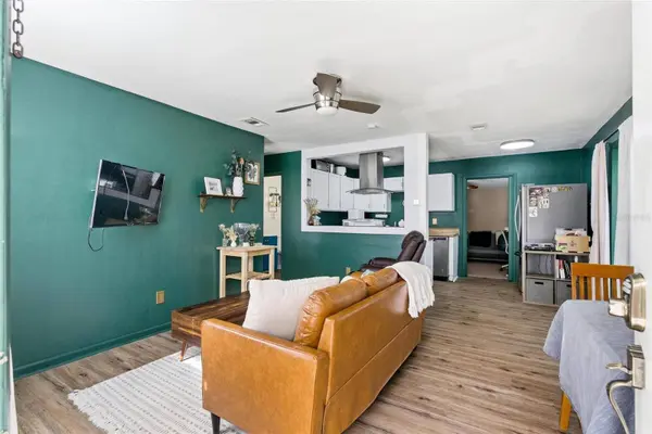 1532 ZINNIA DR, Deltona, FL 32725