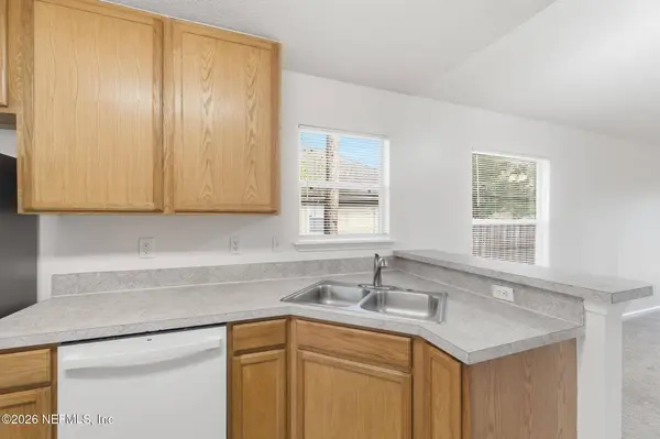 2537 BLACKSTONE CT, Jacksonville, FL 32221