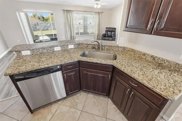 656 GAINSBORO ST, Deltona, FL 32725