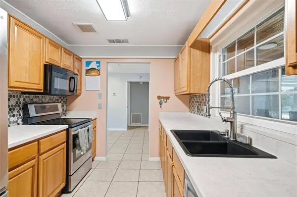 1071 ANGORA ST, Deltona, FL 32725