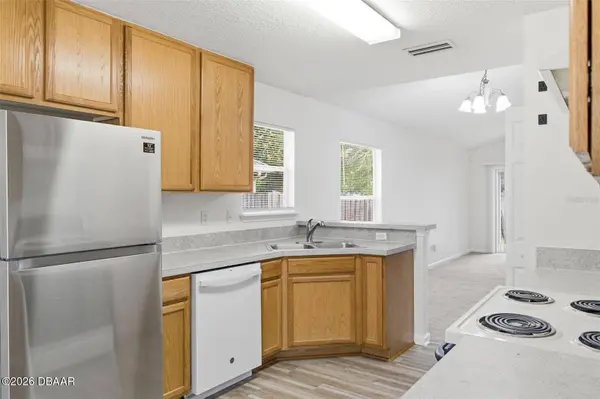 2537 Blackstone CT, Jacksonville, FL 32221