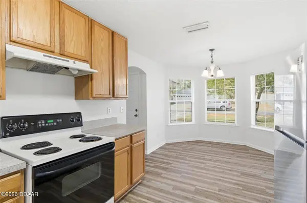2537 Blackstone CT, Jacksonville, FL 32221