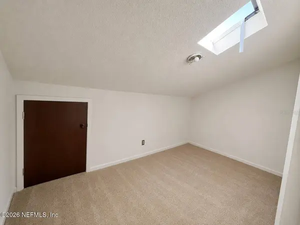 8565 WINDYPINE LN, Jacksonville, FL 32244