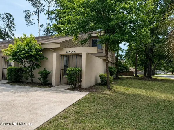 8565 WINDYPINE LN, Jacksonville, FL 32244