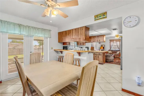2970 LAGOON AVE, Deltona, FL 32738