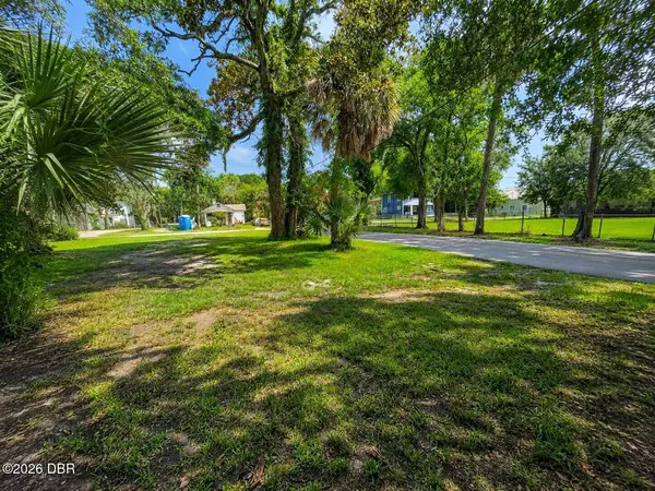 547 Live Oak AVE, Daytona Beach, FL 32114