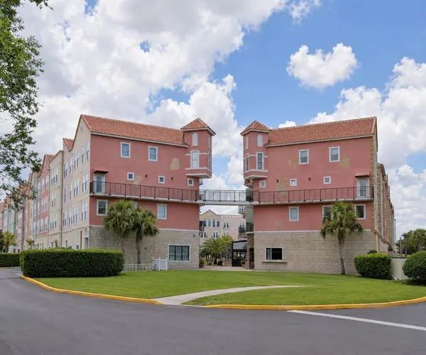 101 PALM HARBOR PKWY, Palm Coast, FL 32137