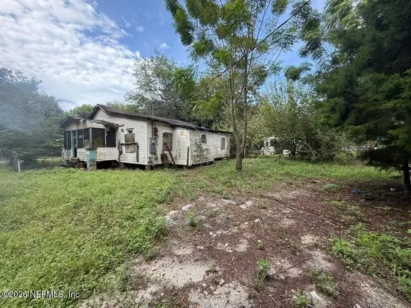 111 CEDAR AVE, Palatka, FL 32177