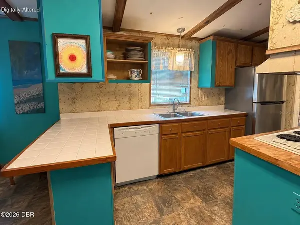1914 Woodcrest DR, Ormond Beach, FL 32174
