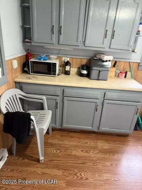 924 Pine Street, Freeland, PA 18224