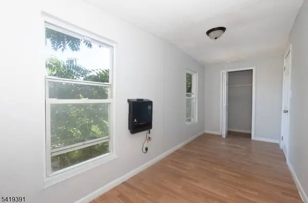 297 W Broadway, Paterson City, NJ 07522