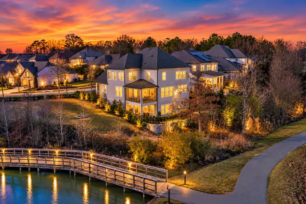 Robbins Park in Cornelius, NC: Luxury Homes, Nature Trails & an Exceptional Lake Norman Lifestyle
