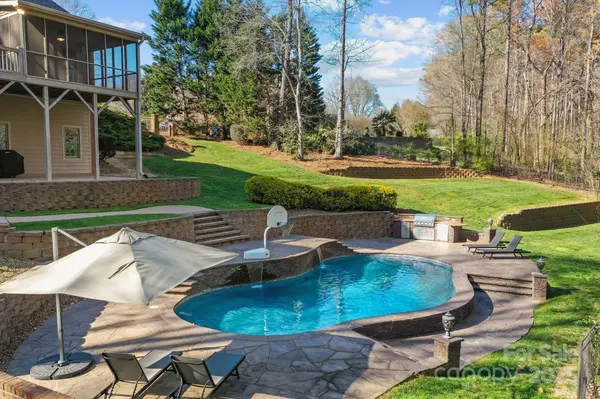 221 Colony DR, Mooresville, NC 28115