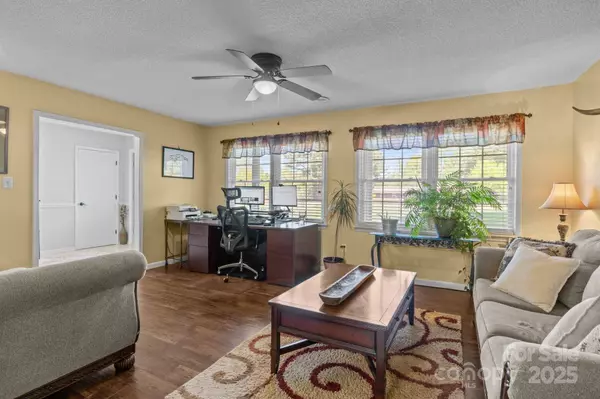 6325 Yount DR, Salisbury, NC 28147