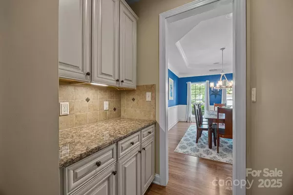 10206 Linksland DR, Huntersville, NC 28078