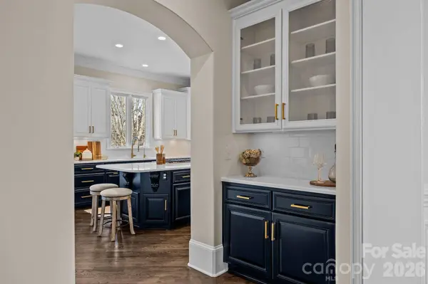 252 Milford CIR, Mooresville, NC 28117