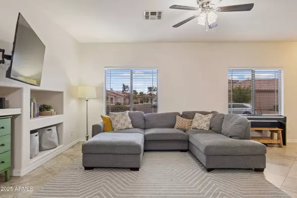 6228 S NASH Way, Chandler, AZ 85249