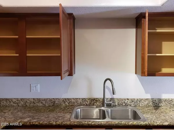 985 N GRANITE REEF Road #156, Scottsdale, AZ 85257