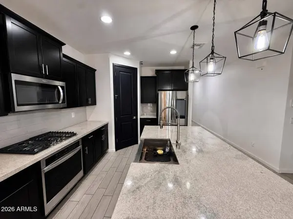 11002 W MARGUERITE Avenue, Tolleson, AZ 85353