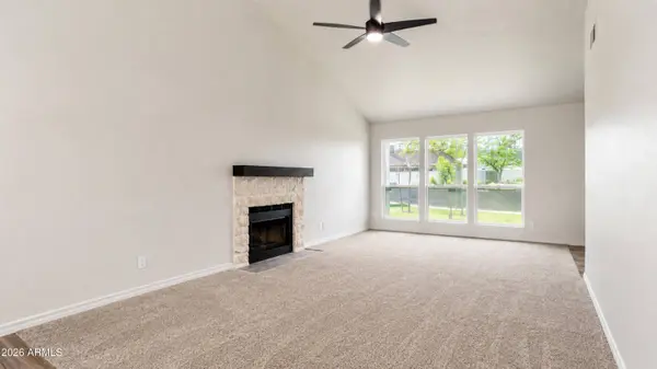 4517 E DESERT VIEW Drive, Phoenix, AZ 85044