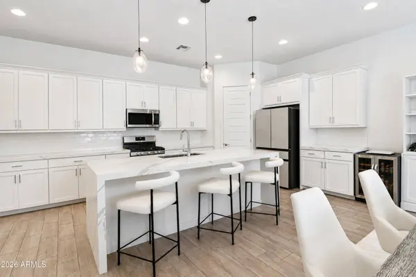 3930 W PIEDMONT Road, Laveen, AZ 85339