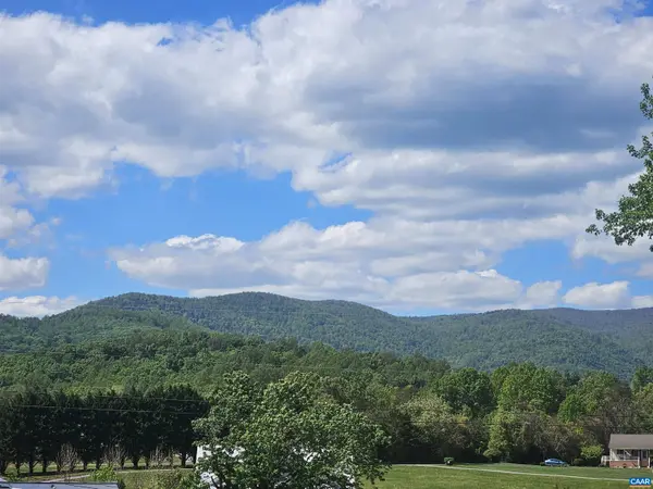 10002 DYKE RD, Stanardsville, VA 22973