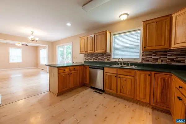 497 SUNSET DR, Stanardsville, VA 22973