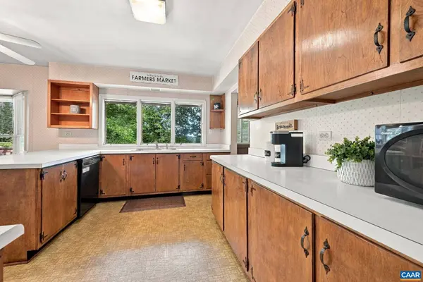 6285 MARKWOOD RD, Earlysville, VA 22936