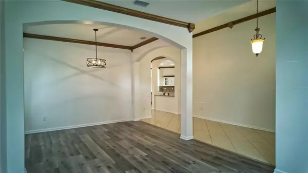 5316 STRIKE THE GOLD LN, Wesley Chapel, FL 33544