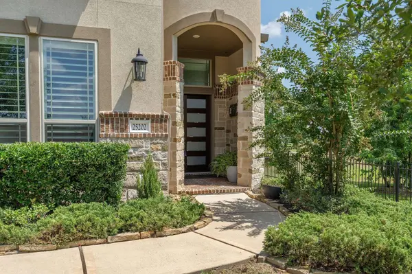 25202 Driftwood Harbor LN, Tomball, TX 77375