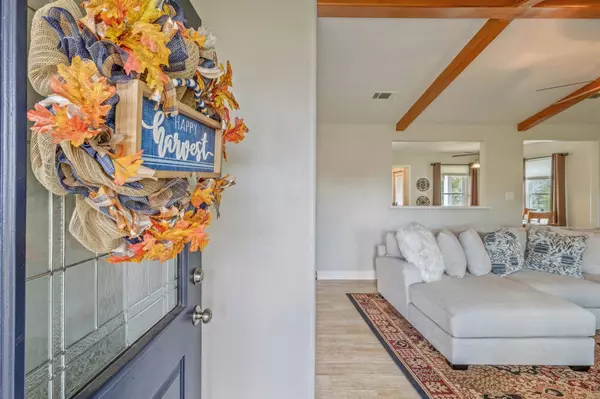 71 Long Horn LOOP, New Waverly, TX 77358