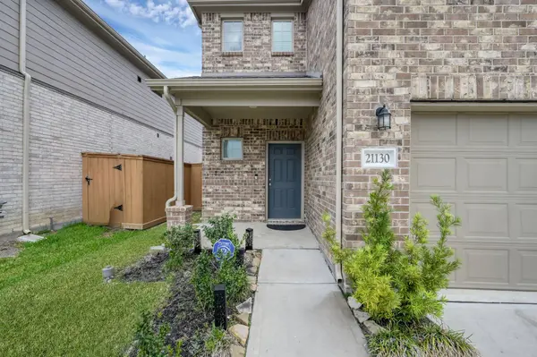 21130 Dolphin Bay LN, Cypress, TX 77433