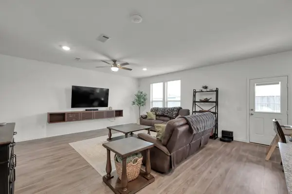 21130 Dolphin Bay LN, Cypress, TX 77433
