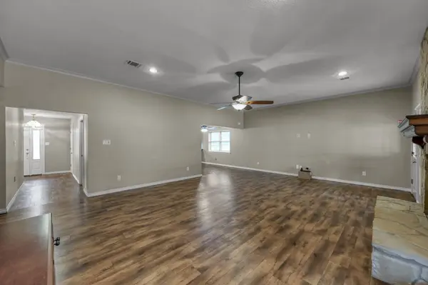 110 Butlers CT, Conroe, TX 77385