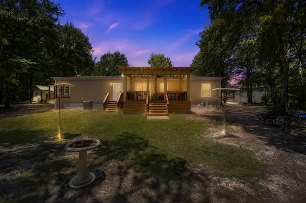 103 Louis Voan RD, Huntsville, TX 77320