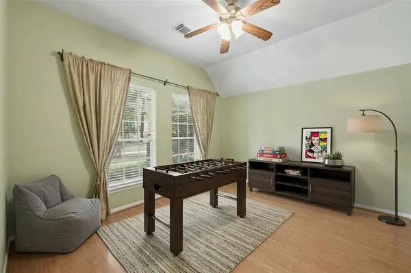 26 N Brooksedge CIR, The Woodlands, TX 77382