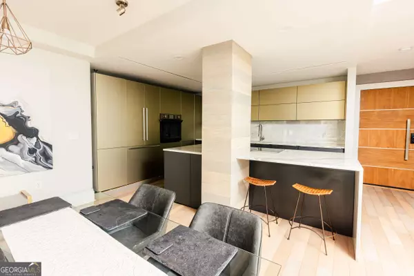 1280 W Peachtree ST NW #4003, Atlanta, GA 30309