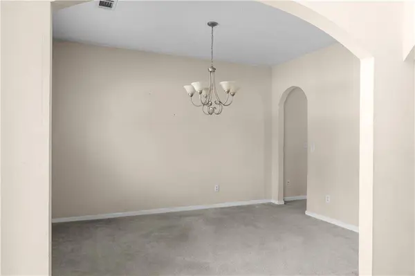 535 Gristmill LN, Hampton, GA 30228