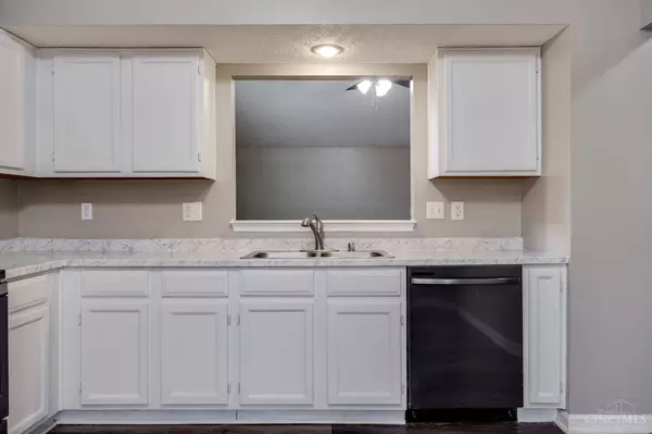 9438 Cardinal View Way, West Chester, OH 45069