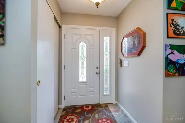 719 Signal Hill Dr, Miami Twp, OH 45150