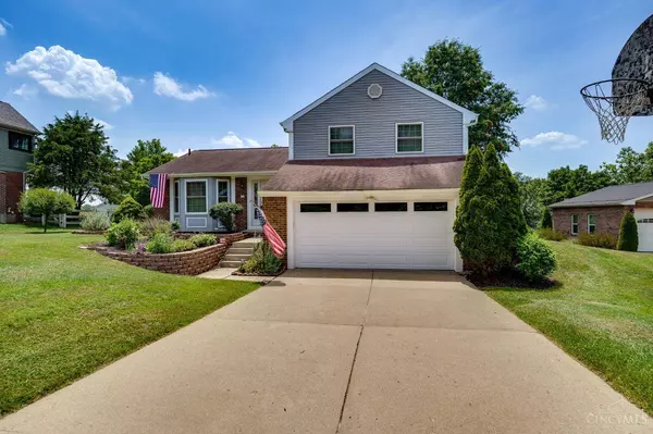 719 Signal Hill Dr, Miami Twp, OH 45150