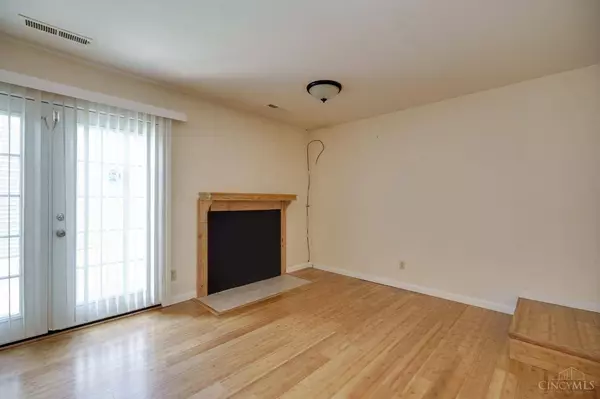 42 Apple Ln, Union Twp, OH 45255