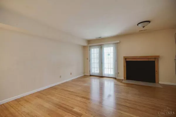 42 Apple Ln, Union Twp, OH 45255