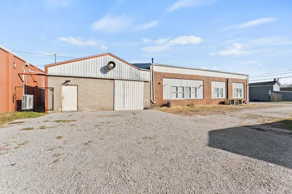 209 W Main St, Williamsburg, OH 45176