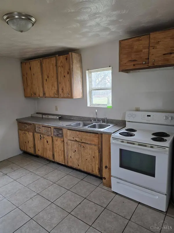 4739 Church St, Perry Twp, OH 45142