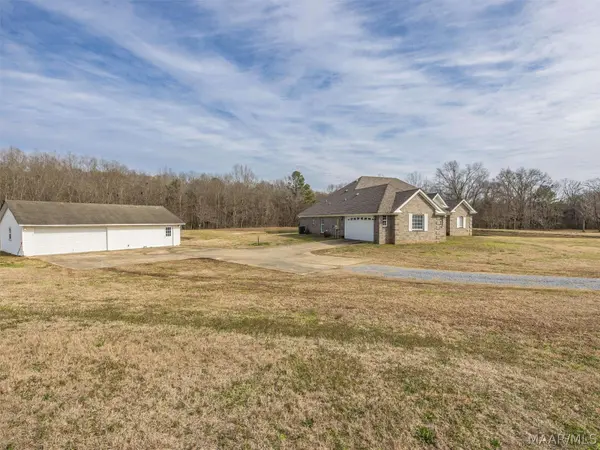 520 Buckview CT, Pike Road, AL 36064