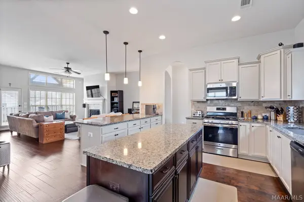 9192 CRESCENT LODGE CIR, Pike Road, AL 36064