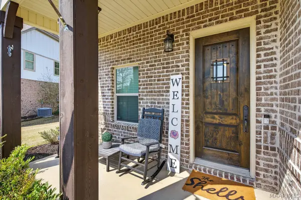 176 Boykin Lakes LOOP, Pike Road, AL 36064